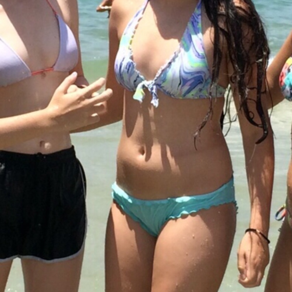 RARE PRINT VS Ruffle-Edge Halter Top